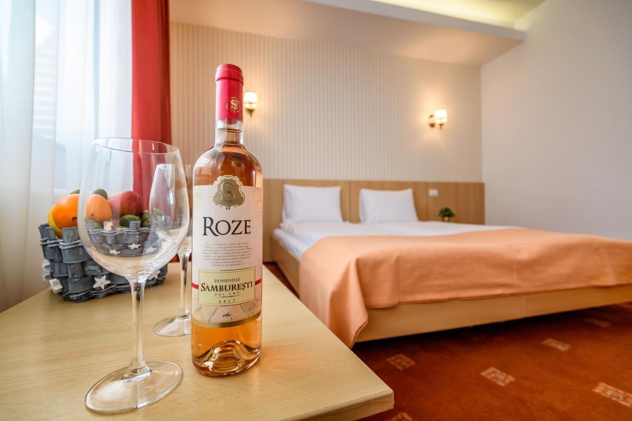 Hotel Andy Km 36 부쿠레슈티 외부 사진